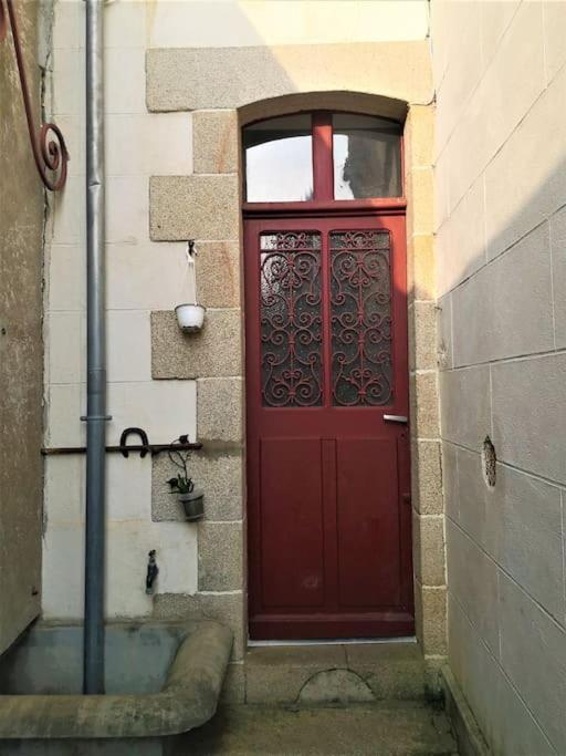 Grande Maison De Ville Entre Terre Et Mer Malestroit Экстерьер фото